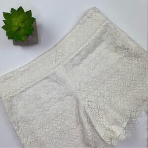 Ann Taylor LOFT The Riviera Shorts Ivory Size 4 Lace Layered Crochet Scalloped